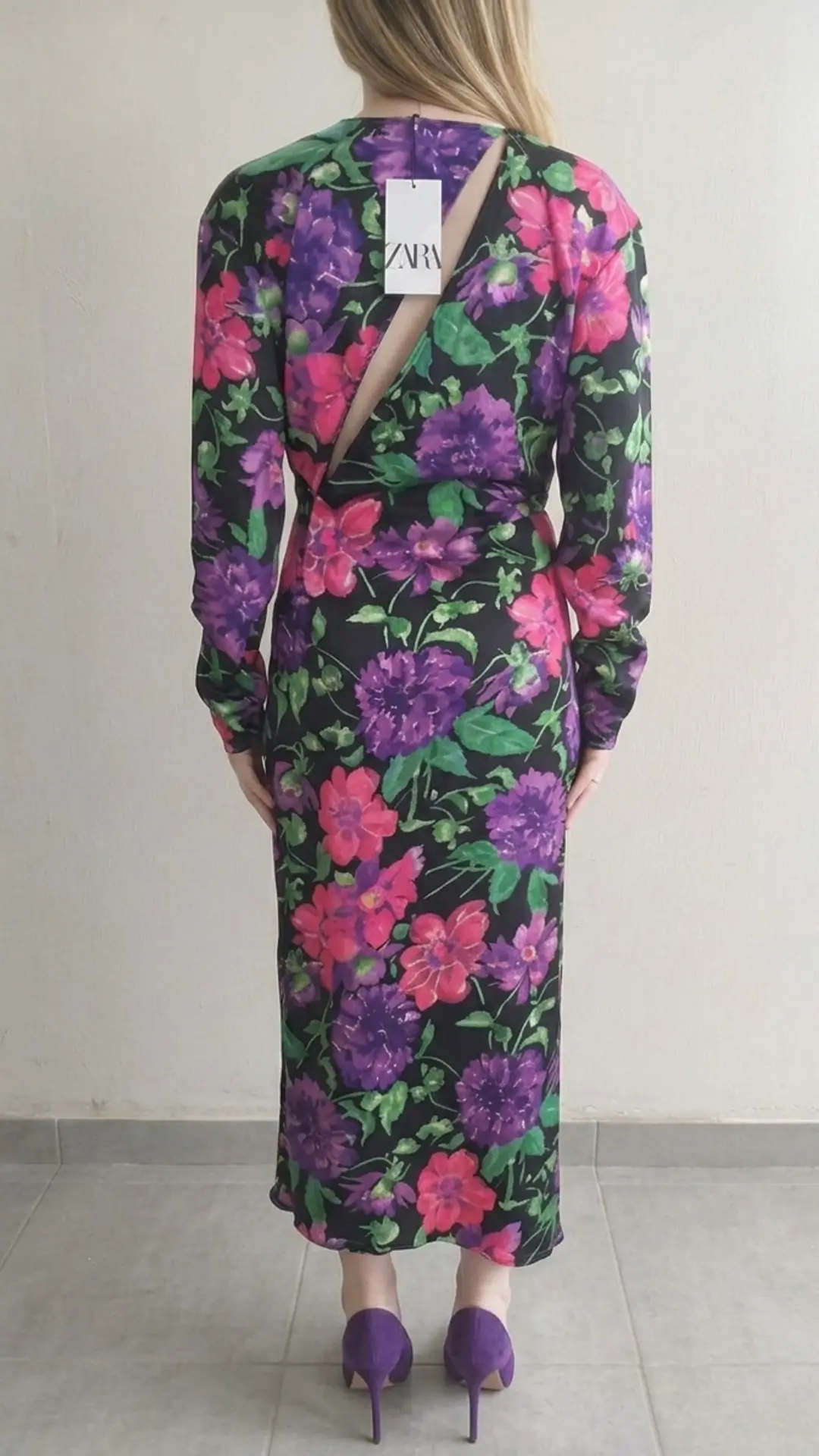 Image de Robe longue fleurie ZARA - Neuve avec étiquette - Taille L, 2/3