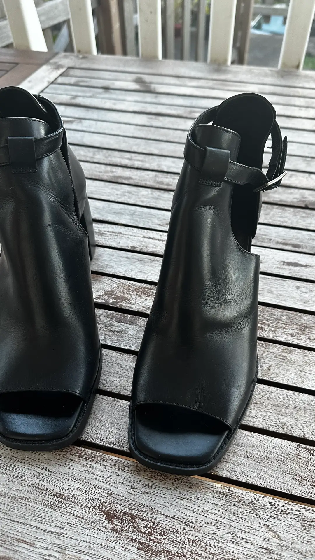 Image de Sandales à talons Minelli – Cuir noir – Pointure 40, 1/5