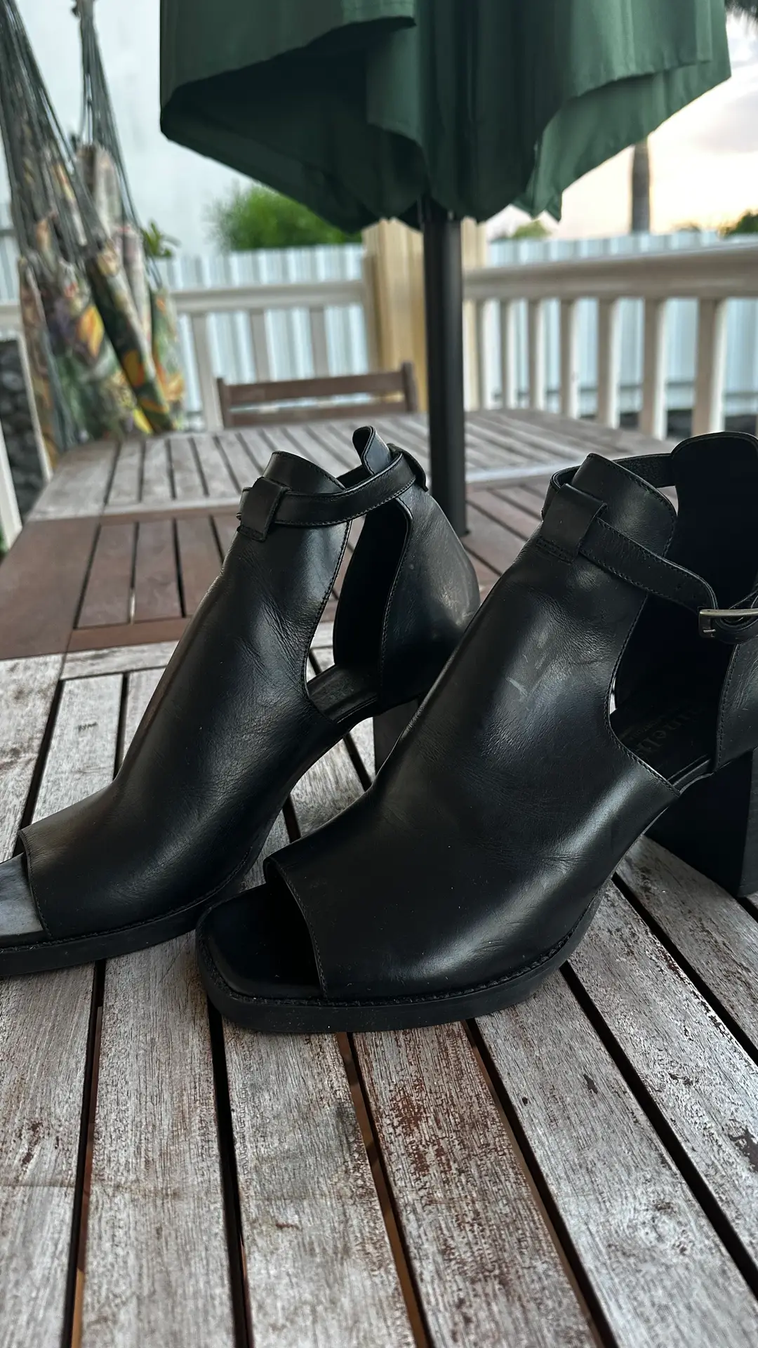 Image de Sandales à talons Minelli – Cuir noir – Pointure 40, 2/5